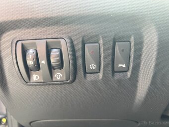 RENAULT CAPTUR 1.5 DCi 1.MAJITEL TAŽNÉ PDC 69000KM TEMPOMAT - 13