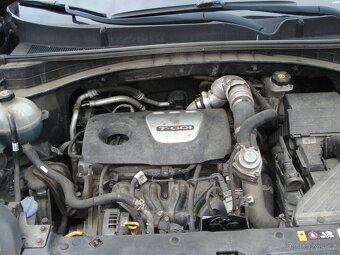 KIA SPORTAGE 1.6 T-GDI,AUTOMAT 4x4,ČR,1.MAJ.,SERVISKA - 13