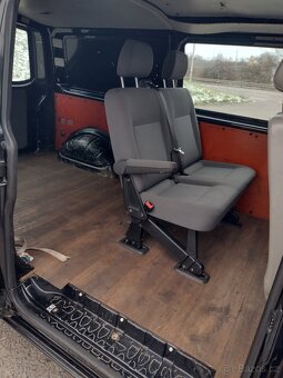 Volkswagen Transporter T5 1.9TDI - 13