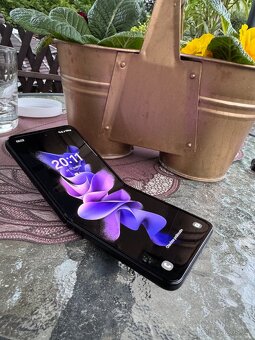 Samsung Galaxy Z Flip 3 5G - 13