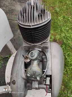 JAWA 250/353 r.v. 1955 -  půlbuben - motor - 13