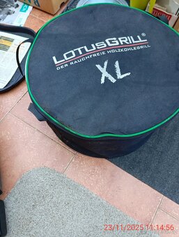 Gril (bez kouře) na dřevěné uhlí. - 13