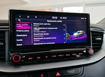 Kia Ceed SW 1.6 CRDi 100KW MHEV Gold A/T - 13