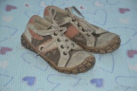 32 33 Adidas goretex Essi DZO Santé boty sandálky - 13