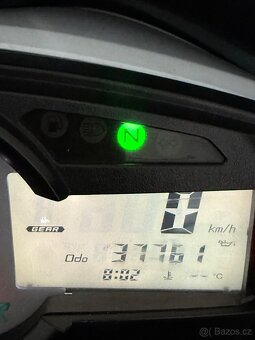 Kawasaki zx6r 2010 - 13