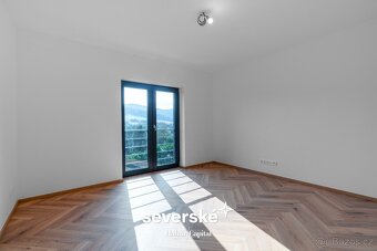 Luxusní byt 4+kk s dvougaráží a vlastní zahradou, Liberec - 13