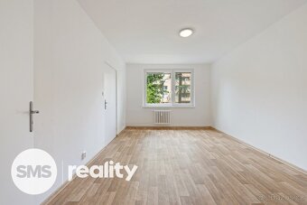 Prodej bytu 2+1 po rekonstrukci, Brno–Chrlice, ul. Jánošíkov - 13