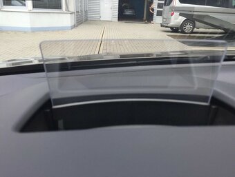 Ford Focus Combi 1,5 TDi, 88 kW, head-up display - 13
