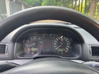 Škoda Octavia 1 combi 1.6 75kW - 13