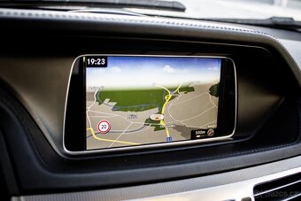 Mercedes-Benz E trieda Kombi 350 BlueTEC Avantgarde 4matic - 13