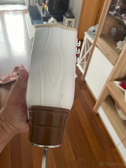 Krasobrusle Jackson Artiste vel.32 - 13