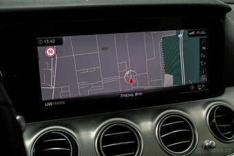 Mercedes-Benz E 220D 4MATIC - 13