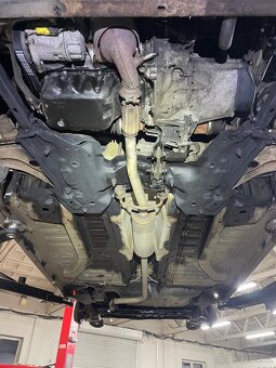 Peugeot 207 1.4 VTI 70 KW - 13