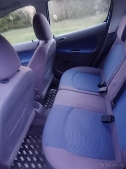 Peugeot 206 1.4 r.v. 2002 - 13