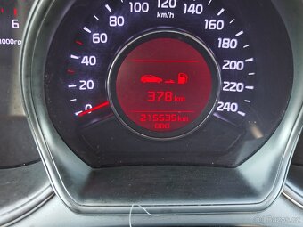 Kia Ceed levně 1,4CrDi 66kW r.v.2015 - 13