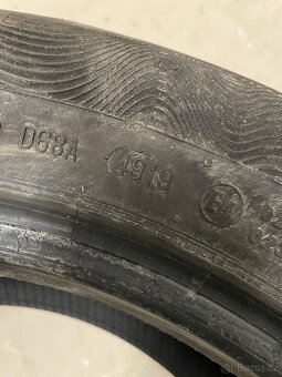 Prodám letní pneu Continental 215/55 r17 - 13