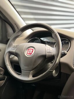 Fiat Bravo, 66 kW, 1.4i, KLIMA, PANORAMA - 13