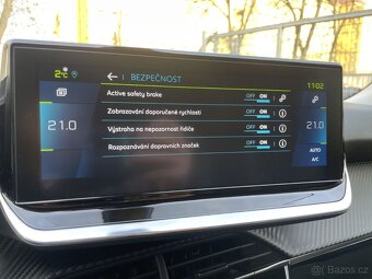Peugeot 2008 e-2008 Allure - 13