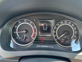 Skoda rapid 1.2tsi 81 kw monte carlo - 13