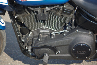 Harley Davidson Low Rider ST - 13