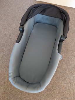 Thule korba Urban Glide Bassinet - 13
