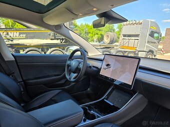 Tesla Model 3 - 13
