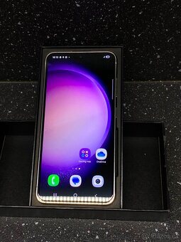 Prodám Samsung Galaxy S23 - 256 GB,bílý - 13