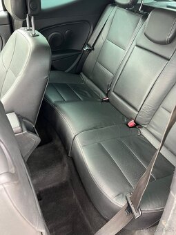Renault Megane coupe 1.4i 96kw, rv. 2010, najeto 122tis. - 13