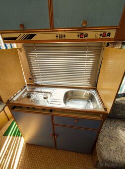 OBYTNÝ PŘÍVĚS ADRIA 415 PRO 4 OSOBY - 13