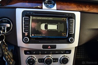 Volkswagen Passat Variant 2.0 TDI BMT Highline DSG - 13