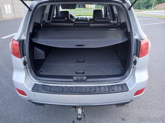 Hyundai Santa Fe 4x4 2,2 Crdi, manuál, max. výbava - 13