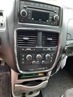 Dodge grand caravan - 13