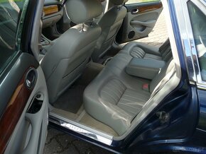 Jaguar XJ 3.2 V8 benzín - 2001 - tažné - dovoz D - 13
