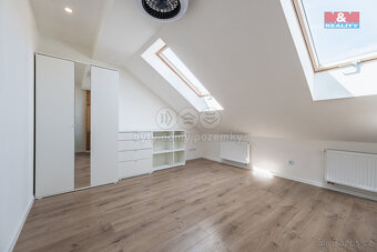 Prodej rodinného domu, 190 m², Praha, ul. Žampiónová - 13