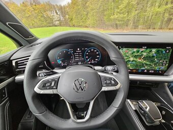VW TOUAREG R-line 2025 - MAXIMÁLNÍ VÝBAVA - 5 let záruka - 13