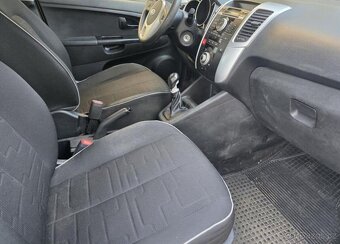 Kia Venga 1.4-KLIMA-MLHOVKY - 13