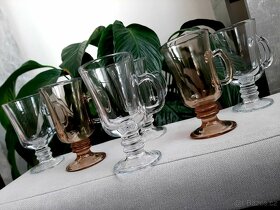 Skleněné poháry, misky, sklenice na kávu a jiné.. - 13
