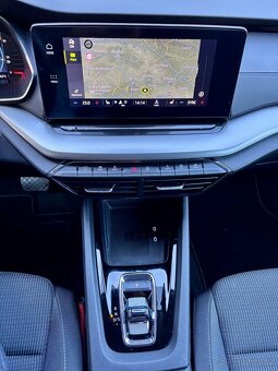 Škoda Octavia 1.0 e-TSi, 81 kw, 2021, DSG, Business - 13