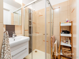 Pronájem bytu 2+kk, Košická, Vršovice, 29.900,- / 48 m2 s pa - 13
