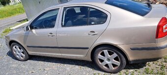 Octavia 2 na opravu nebo ND, 1.6FSI 85kW - 13