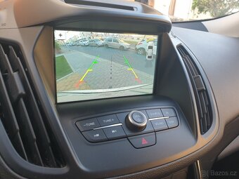 FORD KUGA 2,0 TDCi 4x4 TITANIUM KAMERA Tažné - 13