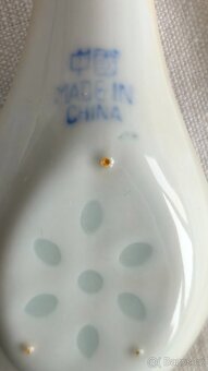 malá sbírka orientálních porcelánových lžiček - 13