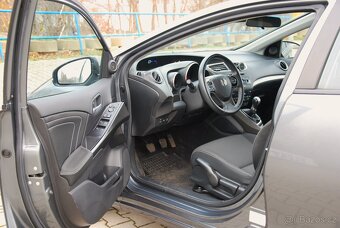 Honda Civic 1.6 i-DTEC - 2.maj,SERVISKA,původ ČR,98000 km - 13