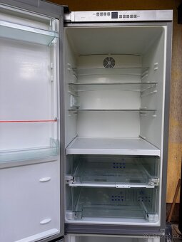 Prodám plně funkční lednici Liebherr a myčku Miele - 13