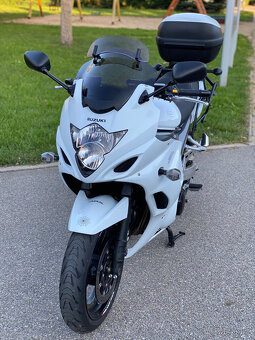 Suzuki GSX 1250 FA - 13