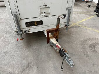 Přívěsný vozík za auto chladírenský - izolovaná skříň - 13