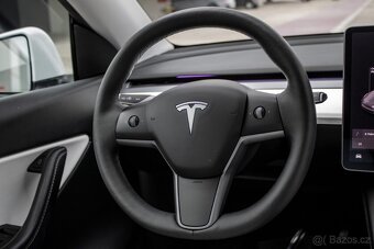 Tesla Model Y 324 kW, automat, 2021, Long Range - 13