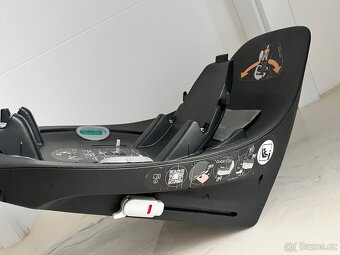 Autosedačka Cybex Sirona Z i-Size + ISOFIX základna - 13