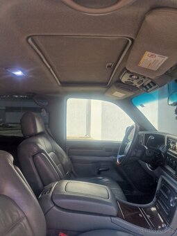Cadillac Escalade 4x4,r.v.2002 najeto 300tis, STK do 6/2025 - 13