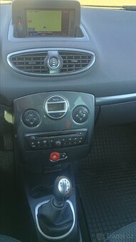 Renault Clio 3 kombi - 13